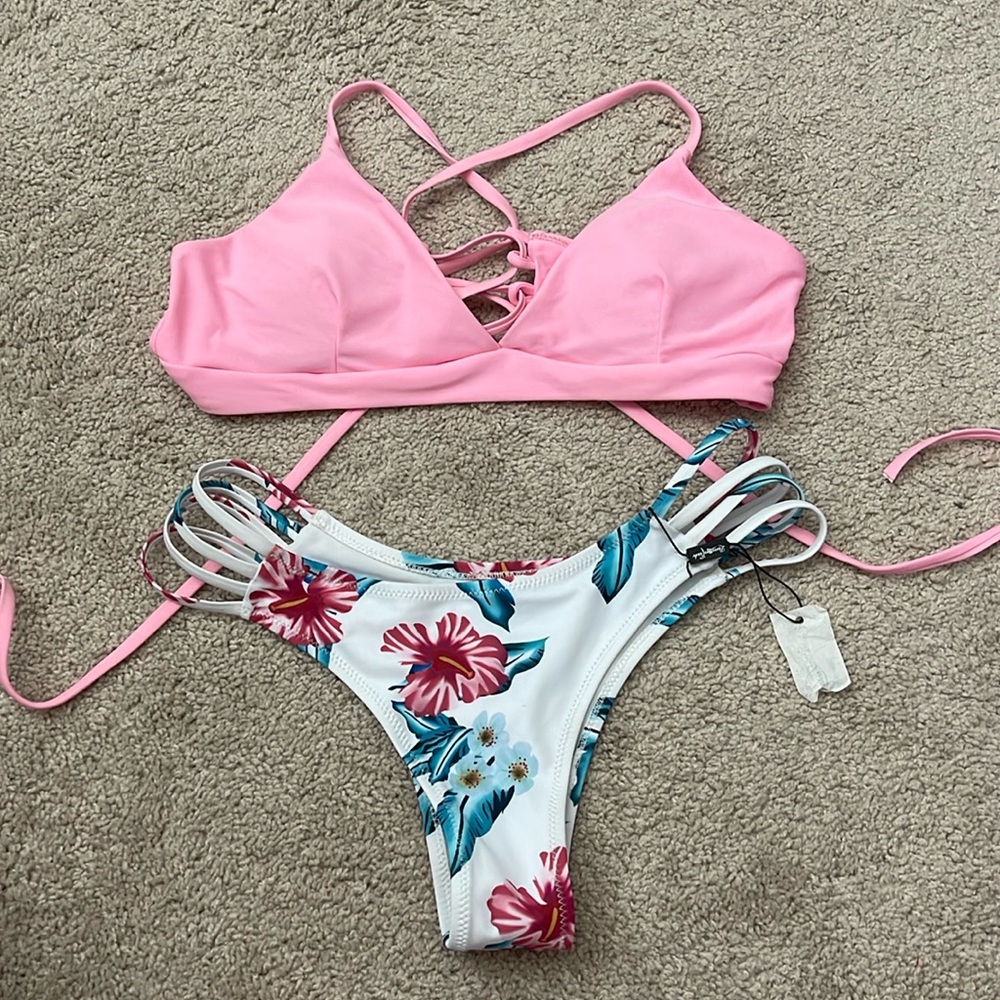 Bikini set size medium.